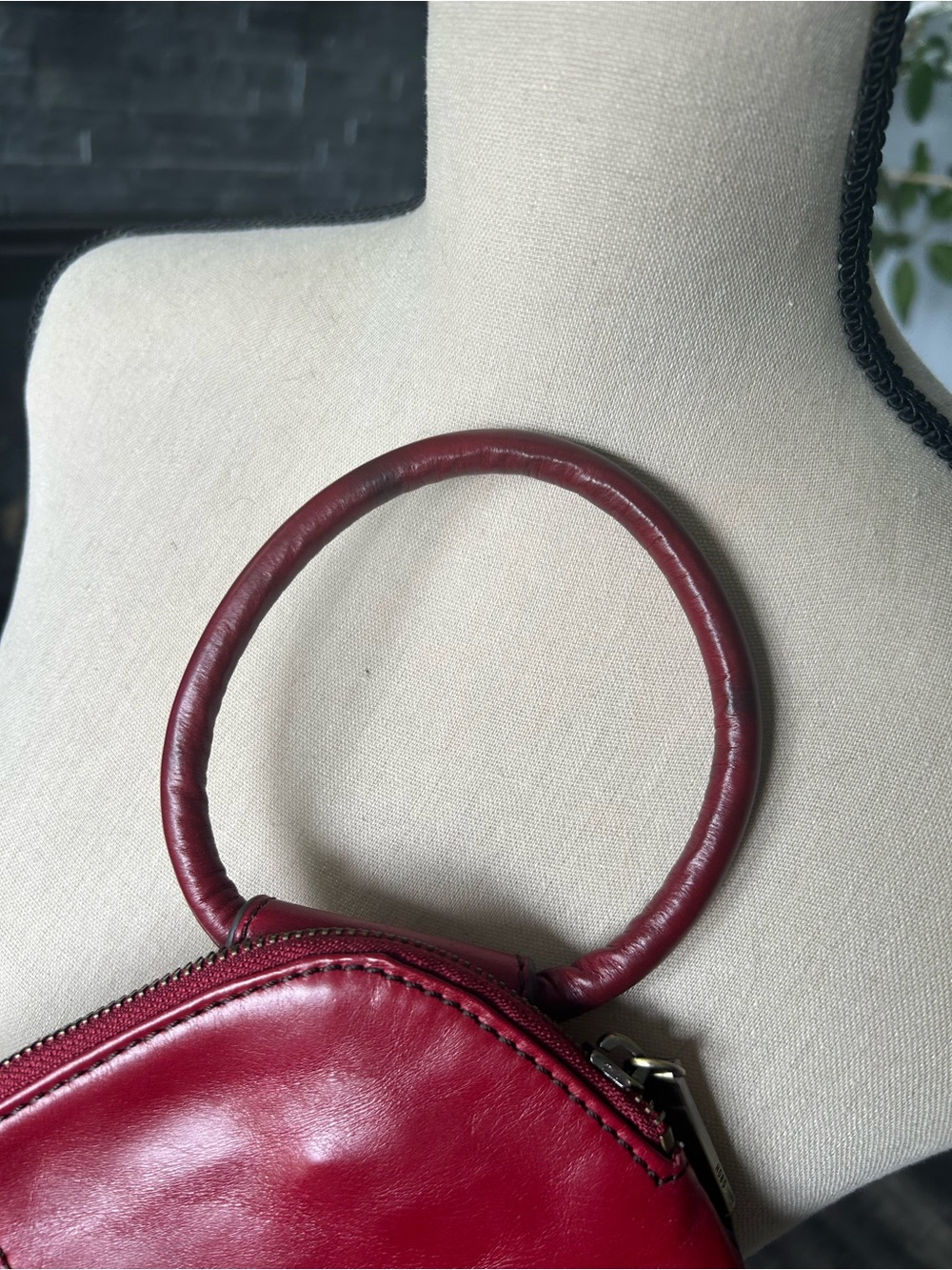 HOBO Red Leather Wristlet Clutch with Circular Handle - Picture 3 of 5